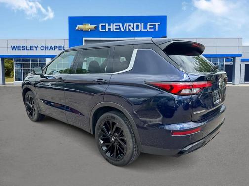 2023 Mitsubishi Outlander SE Black Edition