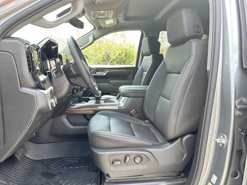 Sterling Gray Metallic 2026 Chevrolet Silverado 1500 LT Trail Boss
