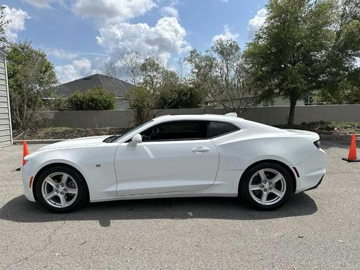 Summit White 2021 Chevrolet Camaro 3LT
