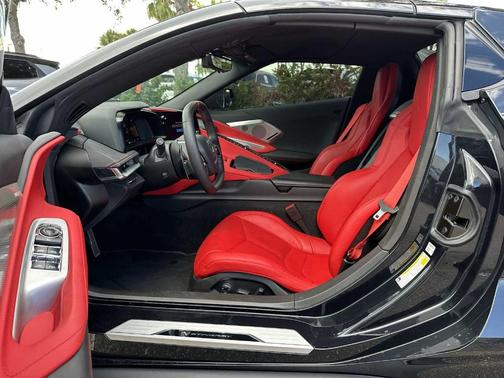 2024 Chevrolet Corvette Stingray w/2LT