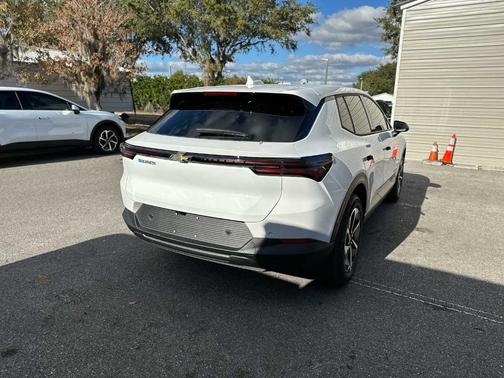 2026 Chevrolet Equinox EV LT 1