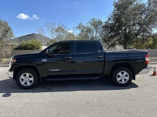 2018 Toyota Tundra SR5