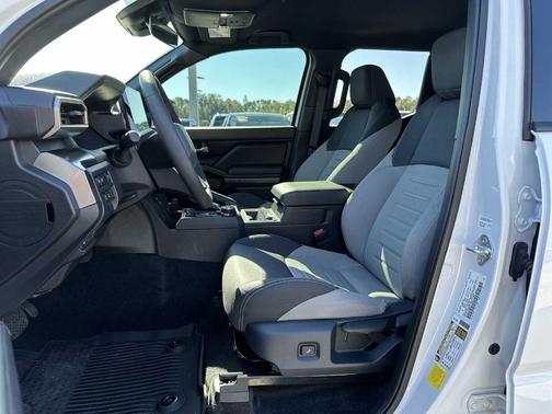 2025 Toyota Tacoma Hybrid TRD