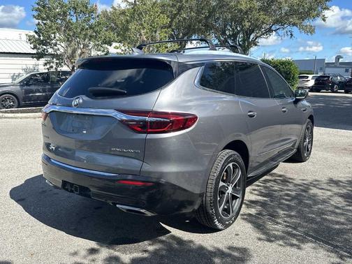 2018 Buick Enclave Essence
