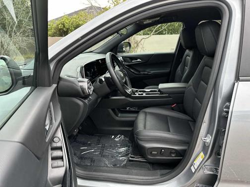 Sterling Gray Metallic 2026 Chevrolet Equinox LT