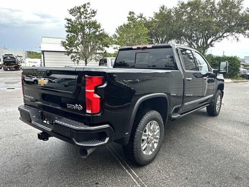 2025 Chevrolet Silverado 2500 High Country