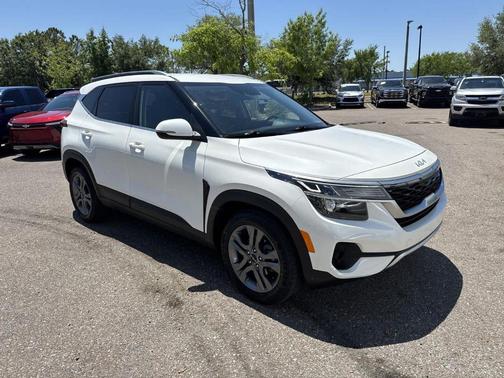 2023 Kia Seltos S