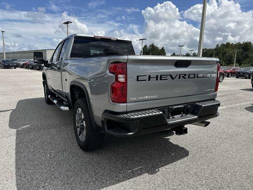 2024 Chevrolet Silverado 2500 Custom