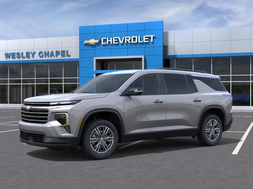 Sterling Gray Metallic 2026 Chevrolet Traverse LT
