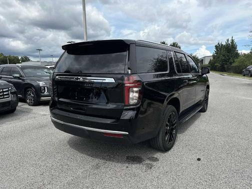 2021 Chevrolet Suburban LT