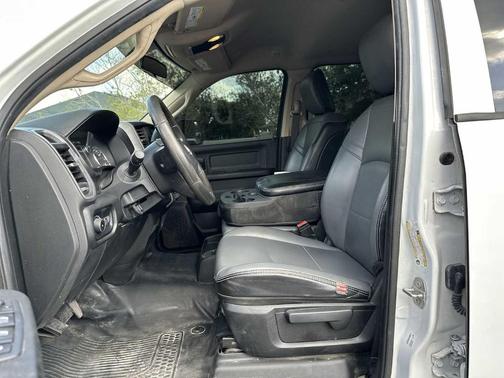 Bright White Clearcoat 2020 RAM 3500 Tradesman