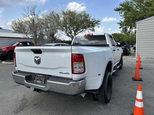 Bright White Clearcoat 2020 RAM 3500 Tradesman