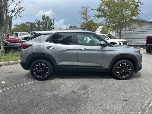 Sterling Gray Metallic 2023 Chevrolet Trailblazer LT
