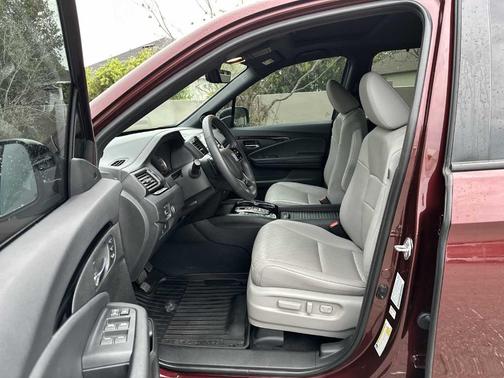 Deep Scarlet Pearl 2021 Honda Passport Touring