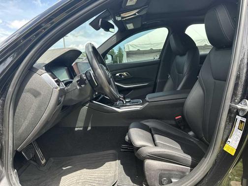 2022 BMW 330 i