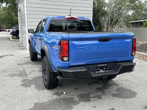 Reef Blue Metallic 2026 Chevrolet Colorado Trail Boss