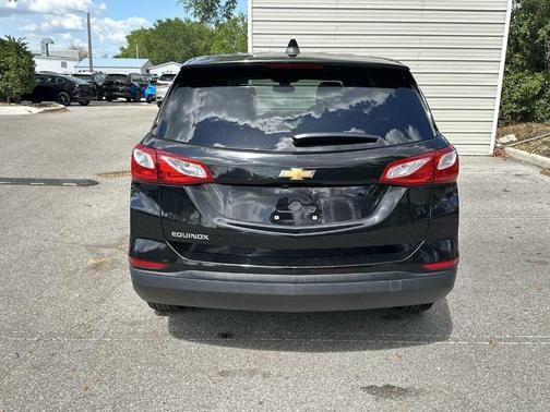Mosaic Black Metallic 2020 Chevrolet Equinox LS