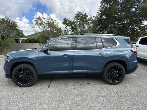2025 GMC Acadia Denali