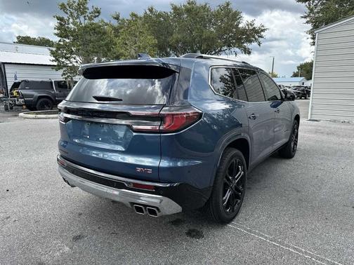 2025 GMC Acadia Denali
