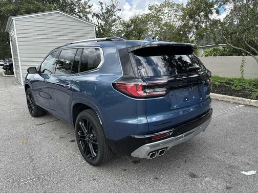 2025 GMC Acadia Denali