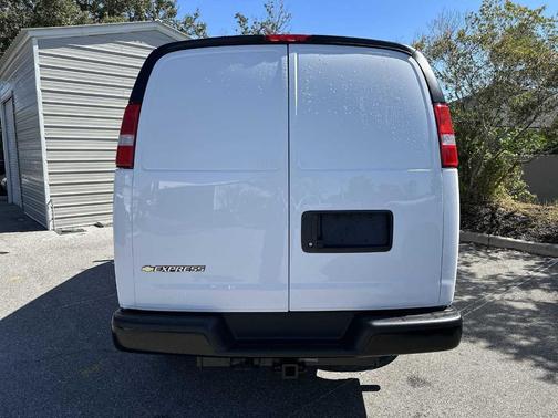 2025 Chevrolet Express 2500 Work Van