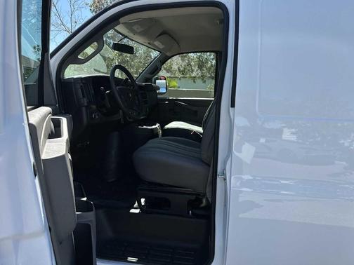 2025 Chevrolet Express 2500 Work Van