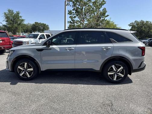 2023 Kia Sorento EX