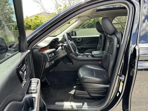 Infinite Black Metallic 2022 Lincoln Aviator Reserve RWD