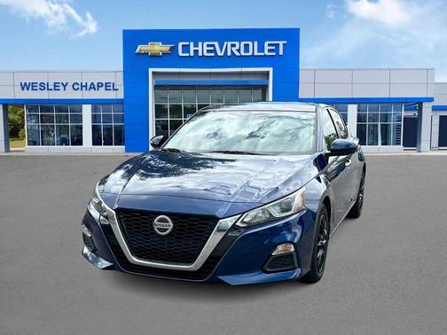 Gray 2019 Nissan Altima 2.5 S