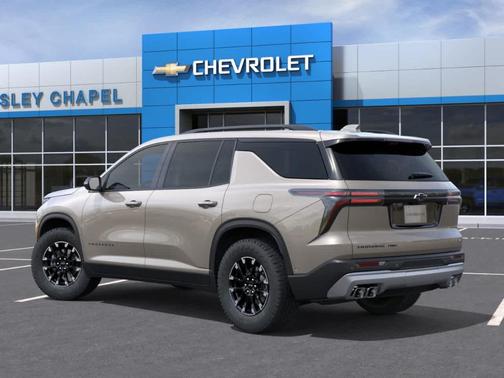 Sandstone Gray 2026 Chevrolet Traverse Z71