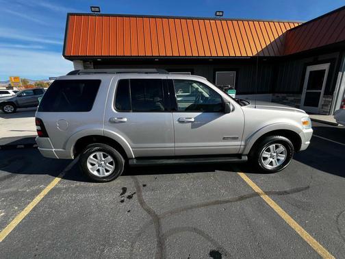 2008 Ford Explorer XLT