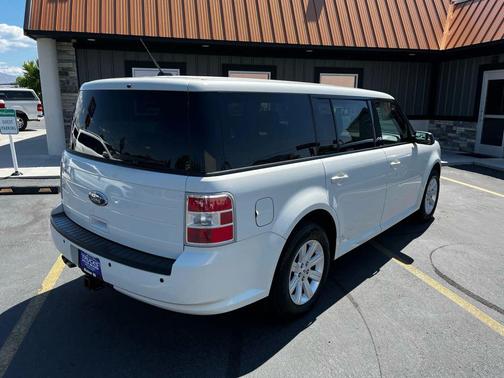 2011 Ford Flex SE