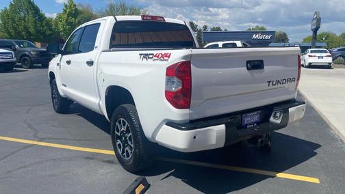 2017 Toyota Tundra SR5
