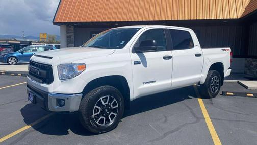 2017 Toyota Tundra SR5
