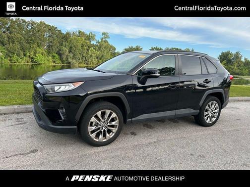2021 Toyota RAV4 XLE Premium