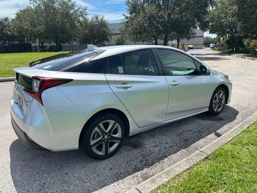 2022 Toyota Prius XLE