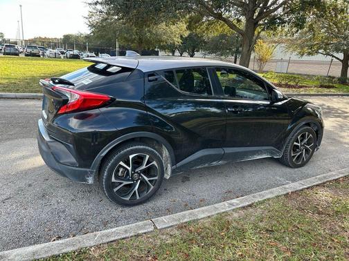 2020 Toyota C-HR XLE