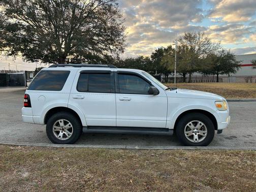 2009 Ford Explorer XLT