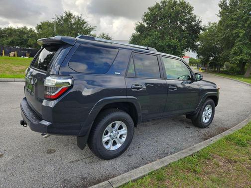 2024 Toyota 4Runner SR5 Premium