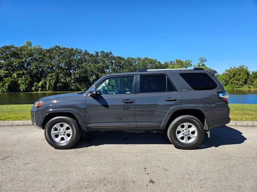 2024 Toyota 4Runner SR5 Premium