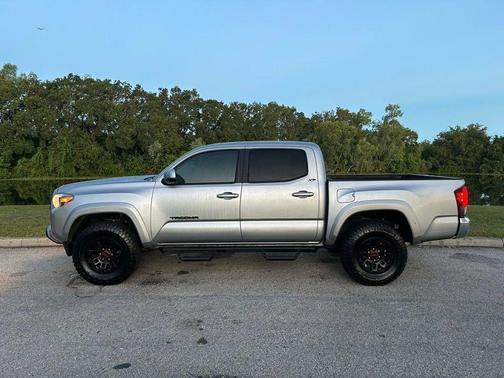 2020 Toyota Tacoma SR5