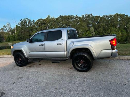 2020 Toyota Tacoma SR5