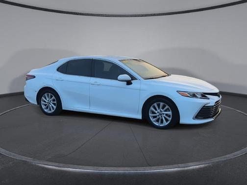 Ice Cap 2023 Toyota Camry LE