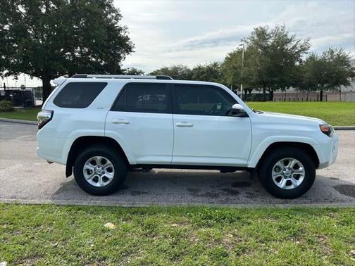 2024 Toyota 4Runner SR5