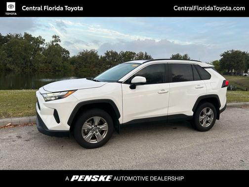 2024 Toyota RAV4 XLE
