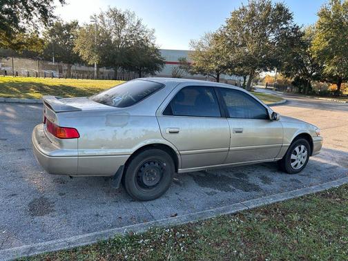 2001 Toyota Camry LE