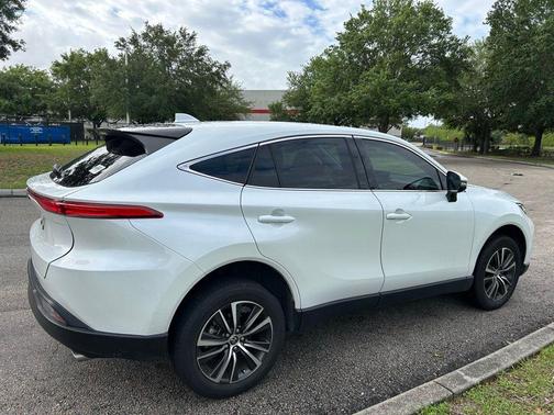 Wind Chill Pearl 2023 Toyota Venza LE