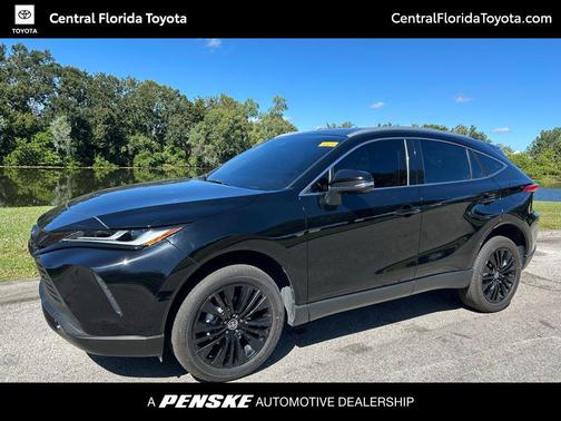 2022 Toyota Venza XLE