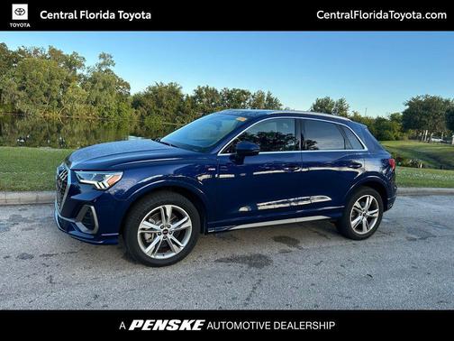 2023 Audi Q3 Premium 45 TFSI S line quattro Tiptronic