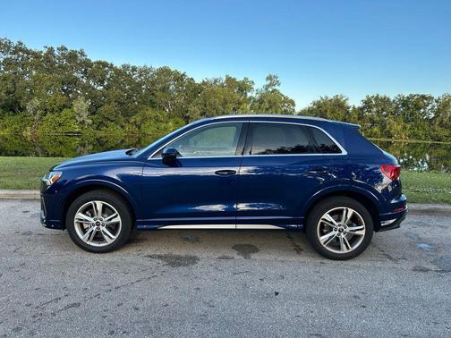 2023 Audi Q3 Premium 45 TFSI S line quattro Tiptronic